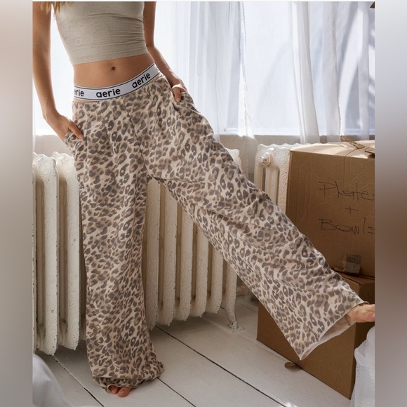 aerie Pants - Aerie Street Trouser Leopard Print Lounge Pants Size Medium